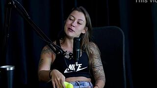 Flor de Damiana spills dirty secrets in naughty interview with Vovô Moai on Porn Cast Brazil
