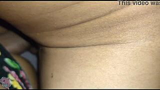 el primer anal casero de mi novia colegiala la hace gritar de placer