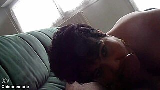 Amateur slut chienne gulps cum facials after deep blowjobs