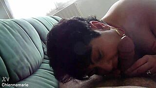 Amateur slut chienne gulps cum facials after deep blowjobs