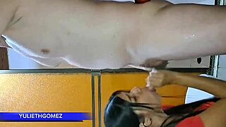 at the gym i give stepdad such a sloppy blowjob while trainer watches... damn casero real