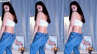damn this cute korean big tits babe dances so sexy