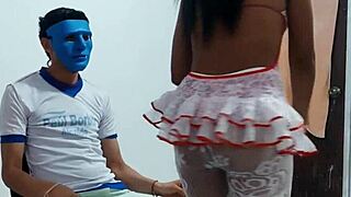 omg this 22yo twink stares while i whore-dance for him 🔥💃