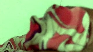 Indian aunt neighbor cums hard on silk saree