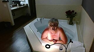 dawnskye1962's jacuzzi joi got you stroking hard?