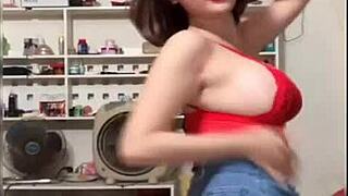 Hot Girl's Bingo Wings Dance Tease