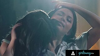 Chanel Camryn and Scarlett Alexis Passionately Fuck on Piano