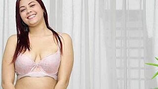 hey sexy venezuelan flashing curvy body in first inkaporn casting interview