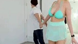 vanessa cage natural queen milf horny for cream on big tits ass