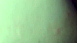 Puta Shows Off Her Goods For Cash