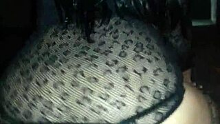 gonna shake that big ass while getting muff dived in group