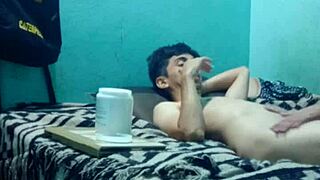 oh man this skinny guys gettin the full pleasure massage i crave