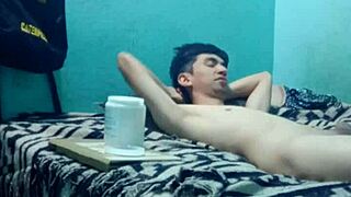 oh man this skinny guys gettin the full pleasure massage i crave