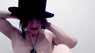 Wow, hot goth girl pounds her pussy so fucking hard!