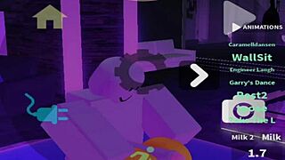 Lucky bot grabs that sexy big ass