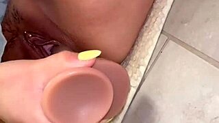 watch me masturbate till white milk squirts from my wet pussy