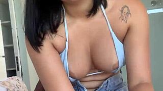 Negao Pirocudo Arromba Cuzinho da Novinha Asiática Lina Nakamura