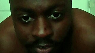 taking off my glasses mid-dance to share fave workout pose and rare song remixes i dig 😎💃