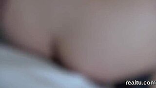 SEDUCE ADORABLE CZECH TEEN!