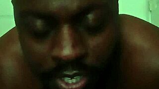 taking off my glasses mid-dance to share fave workout pose and rare song remixes i dig 😎💃