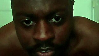 taking off my glasses mid-dance to share fave workout pose and rare song remixes i dig 😎💃