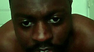 taking off my glasses mid-dance to share fave workout pose and rare song remixes i dig 😎💃