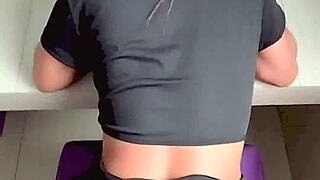 Homemade photoshoot with petite latina brunette's big ass in cdmx