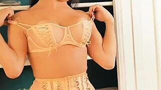 FERNANDA SALLIMENY HOT BRAZILIAN TRANS FUCKS IN FRANCE!