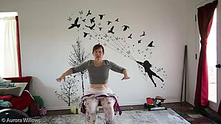 MILF Wife's Small Natural Tits Bounce In Ass-Focused Yoga Fetish Lesson