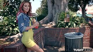 she's gotta have that anal every single day right?