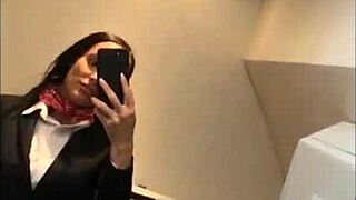 Flight attendant sneaks sultry cam show on in-flight wifi for camsoda