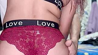 uni student pops into my room for a casual hangout