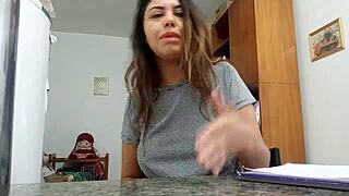 sarah rosa vlog struts her sexy curves unapologetically