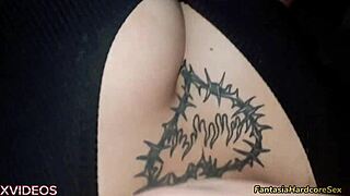 viendo tiktoks con mi mejor amiga chubby y me caliento con sus tetas enormes pov interracial?