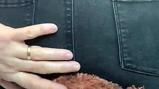 wanna see me facesit mr bear right through these tight jeans?