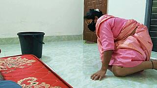 Boss pounds Indian maid's wet pussy in kitchen sneak