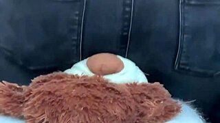 wanna see me facesit mr bear right through these tight jeans?