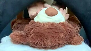 wanna see me facesit mr bear right through these tight jeans?