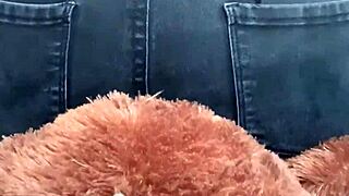 wanna see me facesit mr bear right through these tight jeans?