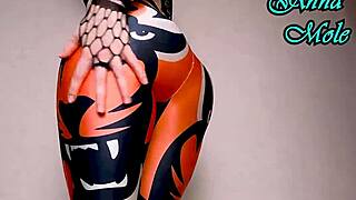 wanna watch pawg spank ass then ride ribbed dildo?