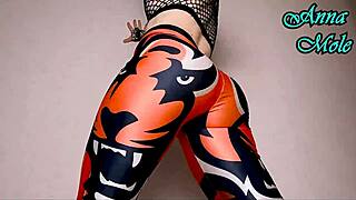 wanna watch pawg spank ass then ride ribbed dildo?