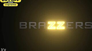 wanna swap cum after penny barber and jasmine sherni get facialed in the garage?