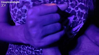 hey sexy milf e, suck that cock deep with bright lipstick in uv light?