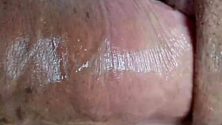 Great fuck cumming on pierced pussy