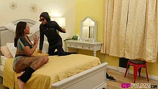 September Reign and Halle Hayes Finger Lick Scissor in Hardcore Lesbian Ass Play with Bubble Butts