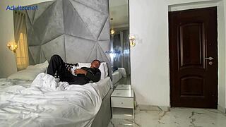 calling vendor for curvy homemade fuck session