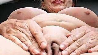 mature milf spreads pussy wide open begging for fingers