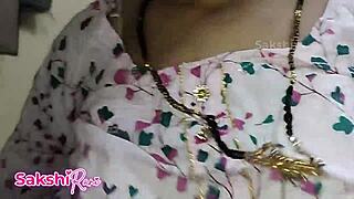 uhh padosh wali bhabhi... her tight ass gettin pounded first time moanin wild