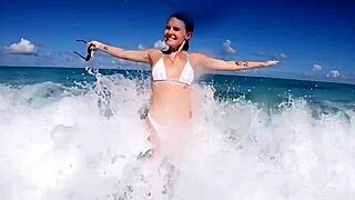 Wow! Couple's Beach Stroll Filled With Tender Passion And Creamy Kisses!
