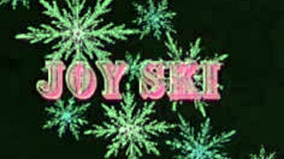 Essa novinha geme delícia tomando rola no cu no dormitório dos amigos